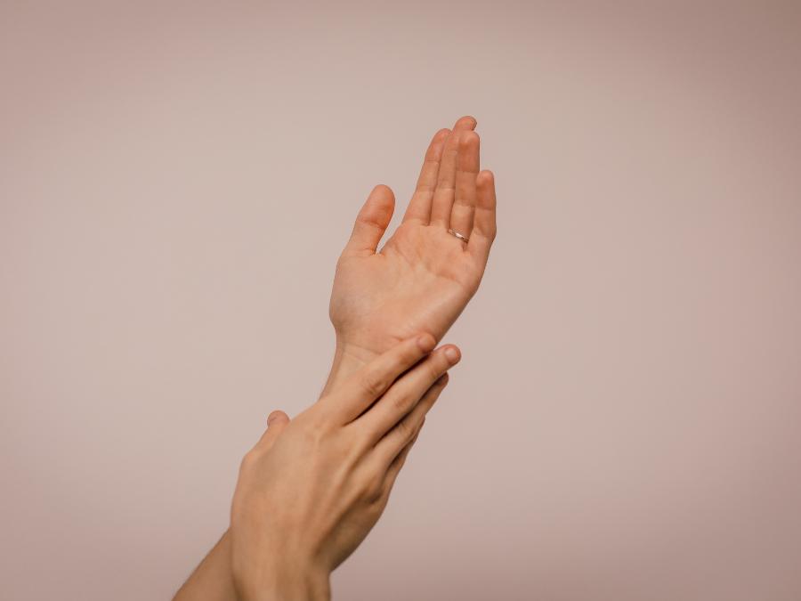 Unveiling The Secrets: How Does CBD Help The Skin? - TruHarvest Farms